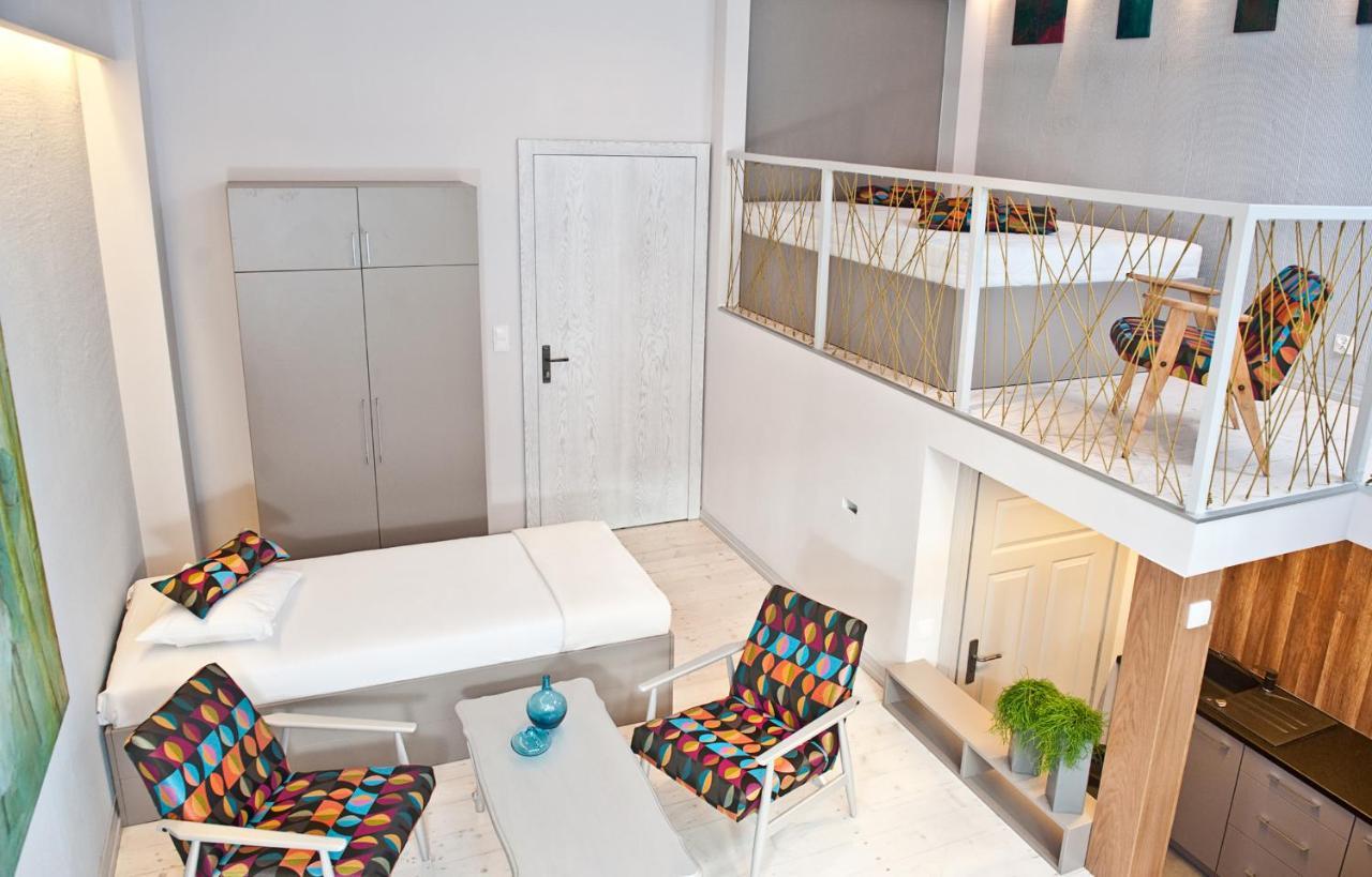 MoHo M Hostel Wrocław Buitenkant foto